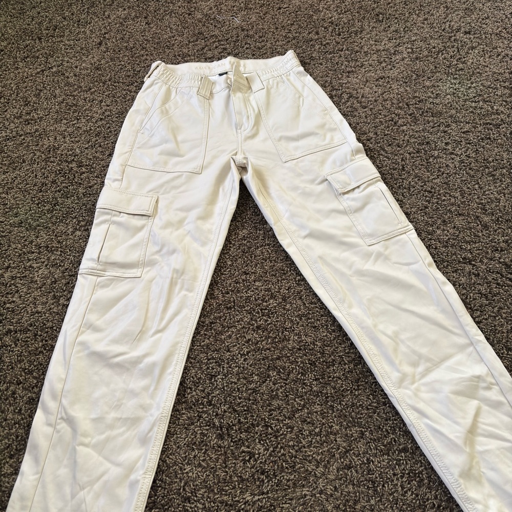 American Eagle Outfitters White Cargo Jogger Pants - Drawstring Waist